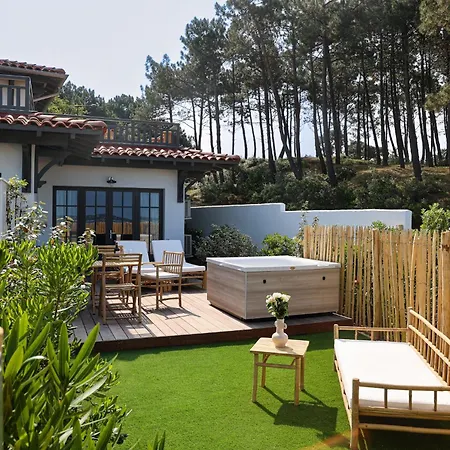 Hotel apartamentowy Les Pereire Arcachon