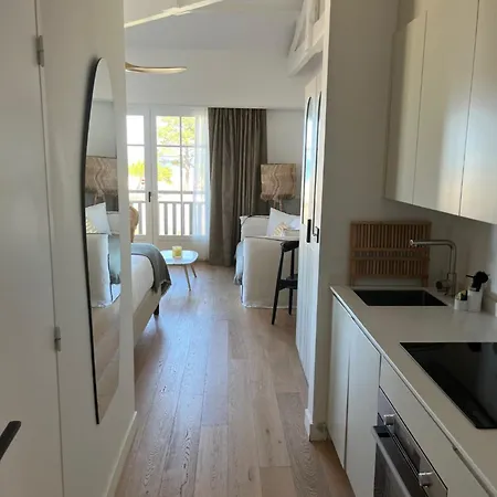 Hotel apartamentowy Les Pereire 5*