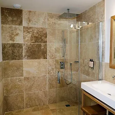 Les Pereire Apartahotel 5*