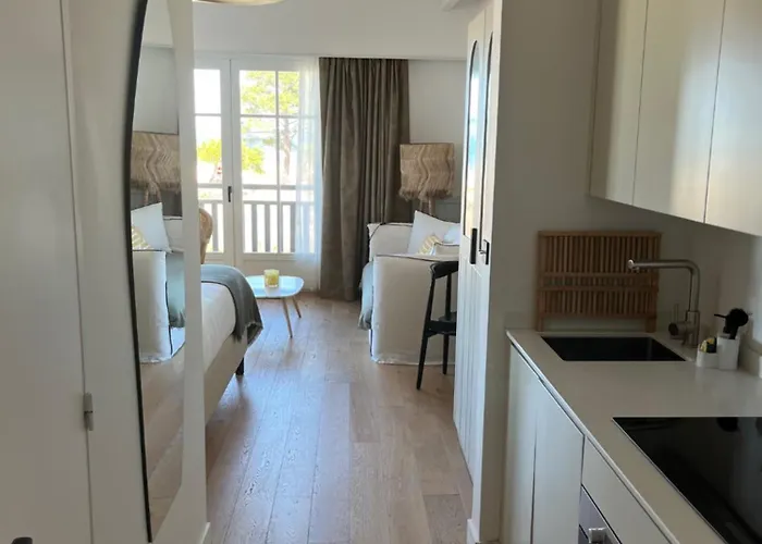 Ξενοδοχείο με διαμερίσματα Les Pereire 5*